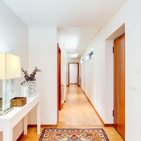 Villa 271 *